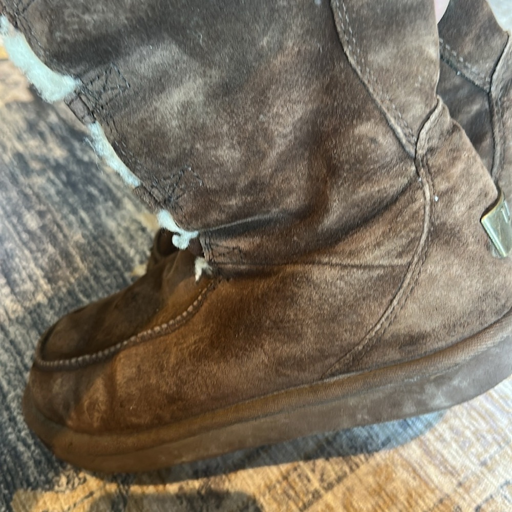 UGG Tularosa Boot - Picture 10 of 12